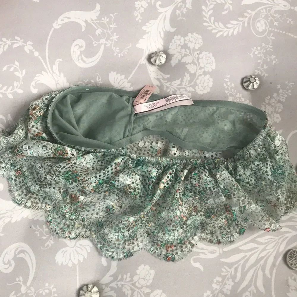 Victoria Secret strapless bralette